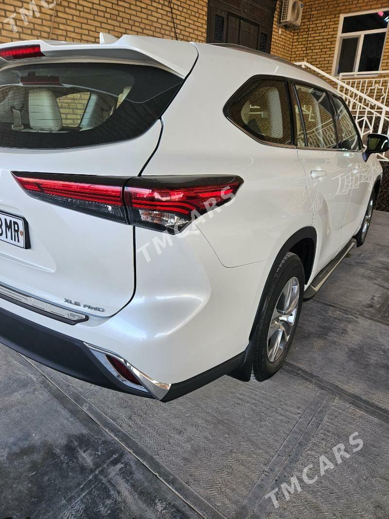 Toyota Highlander 2021 - 670 000 TMT - Мары - img 2