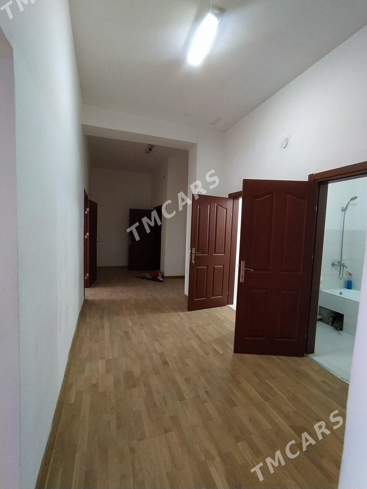 Элитка.Новруз 2 3эт 3ком 145м² - Дашогуз - img 5