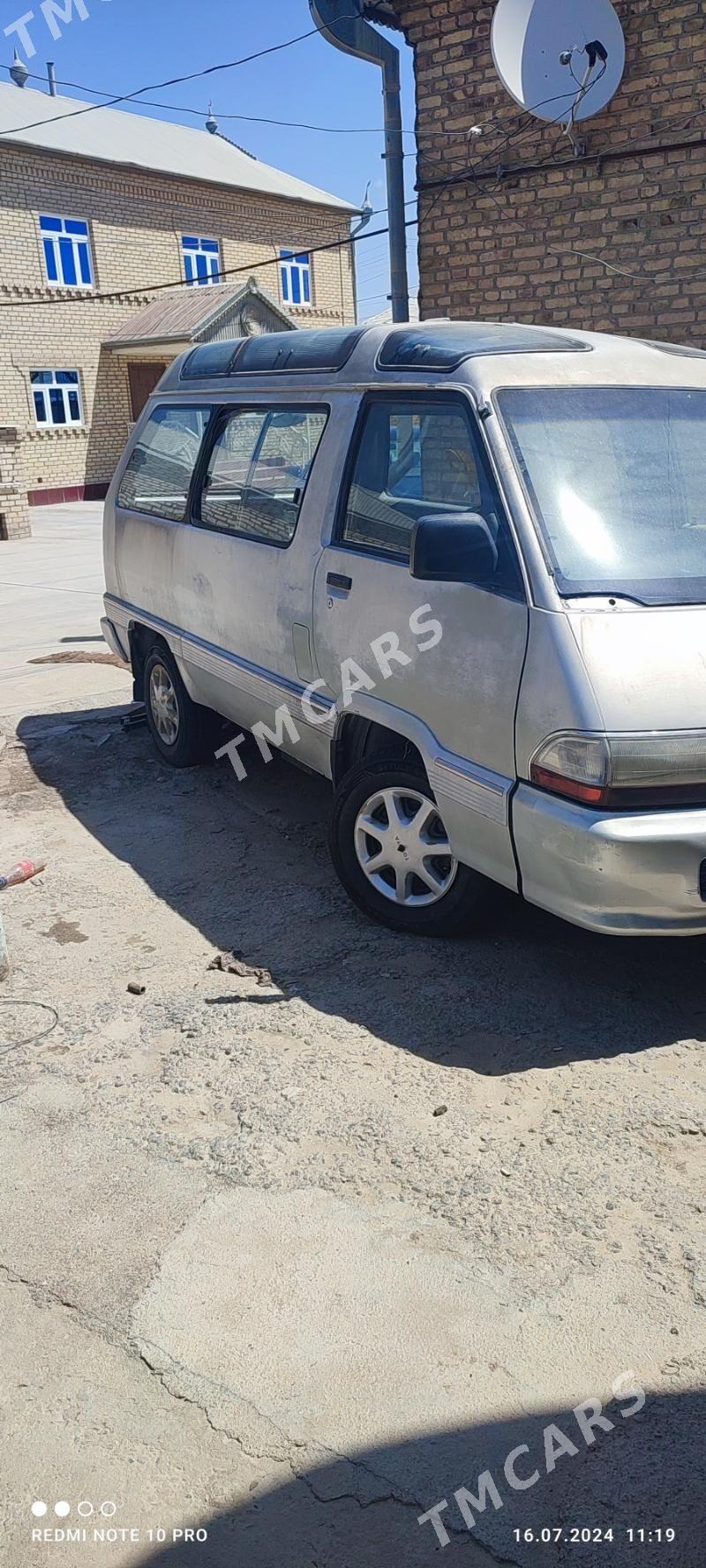 Toyota Town Ace 1991 - 30 000 TMT - Мары - img 8