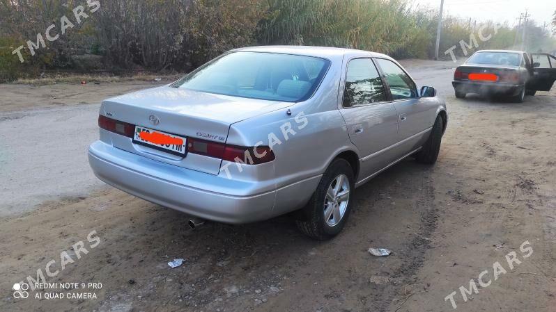 Toyota Camry 1999 - 105 000 TMT - Ёлётен - img 2