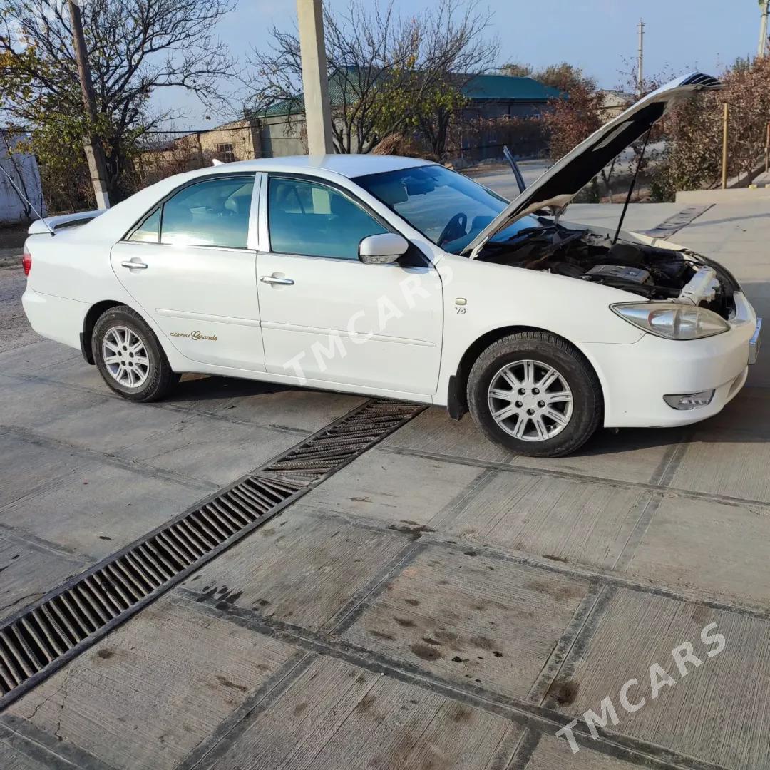 Toyota Camry 2002 - 130 000 TMT - Дянев - img 2