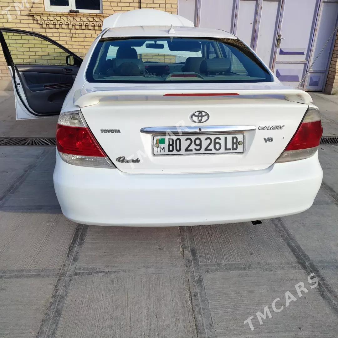 Toyota Camry 2002 - 130 000 TMT - Дянев - img 4