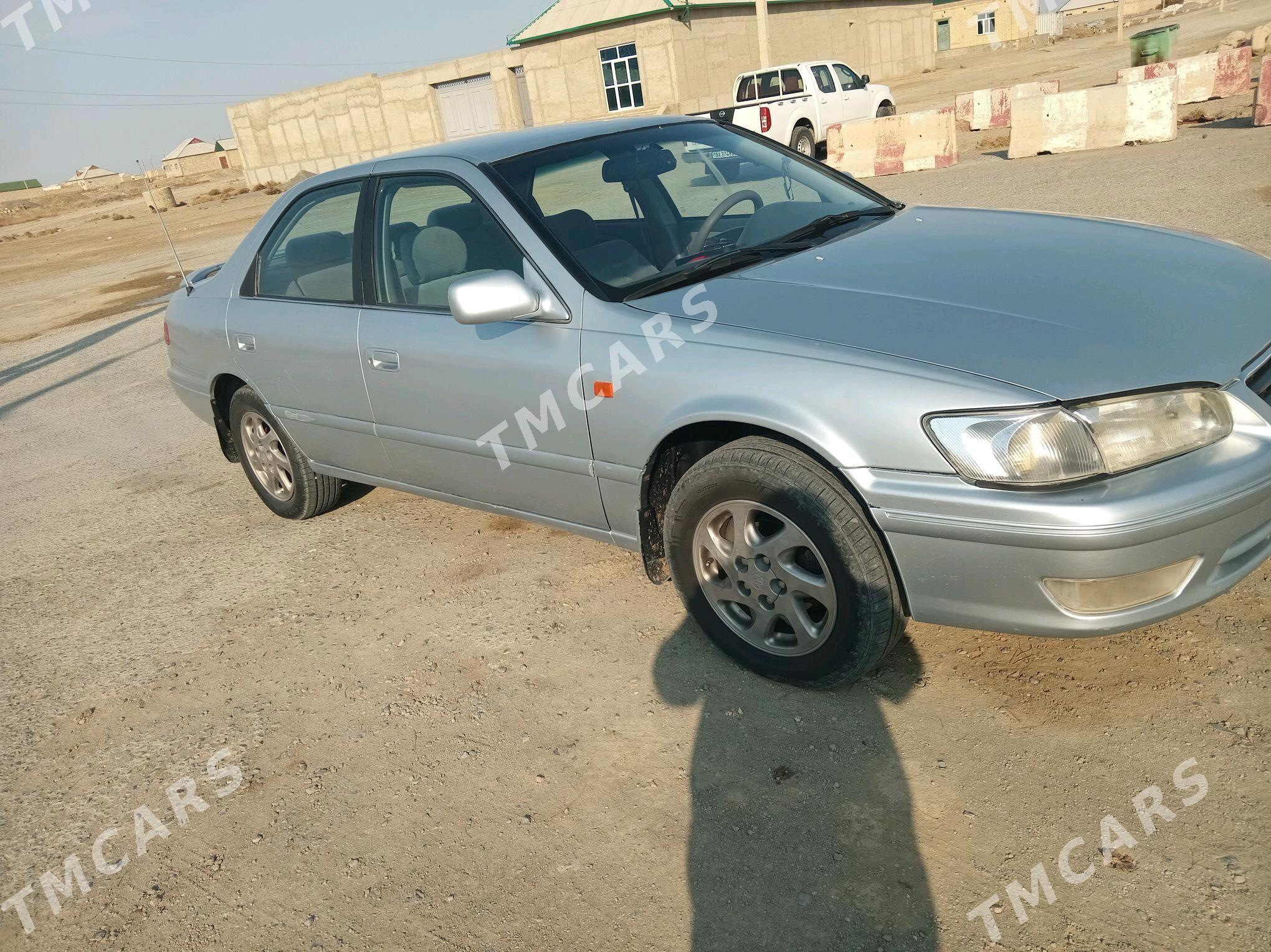 Toyota Camry 2001 - 105 000 TMT - Берекет - img 2