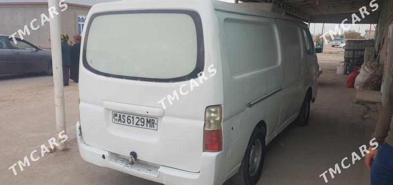 Nissan Urvan 2005 - 65 000 TMT - Murgap - img 3