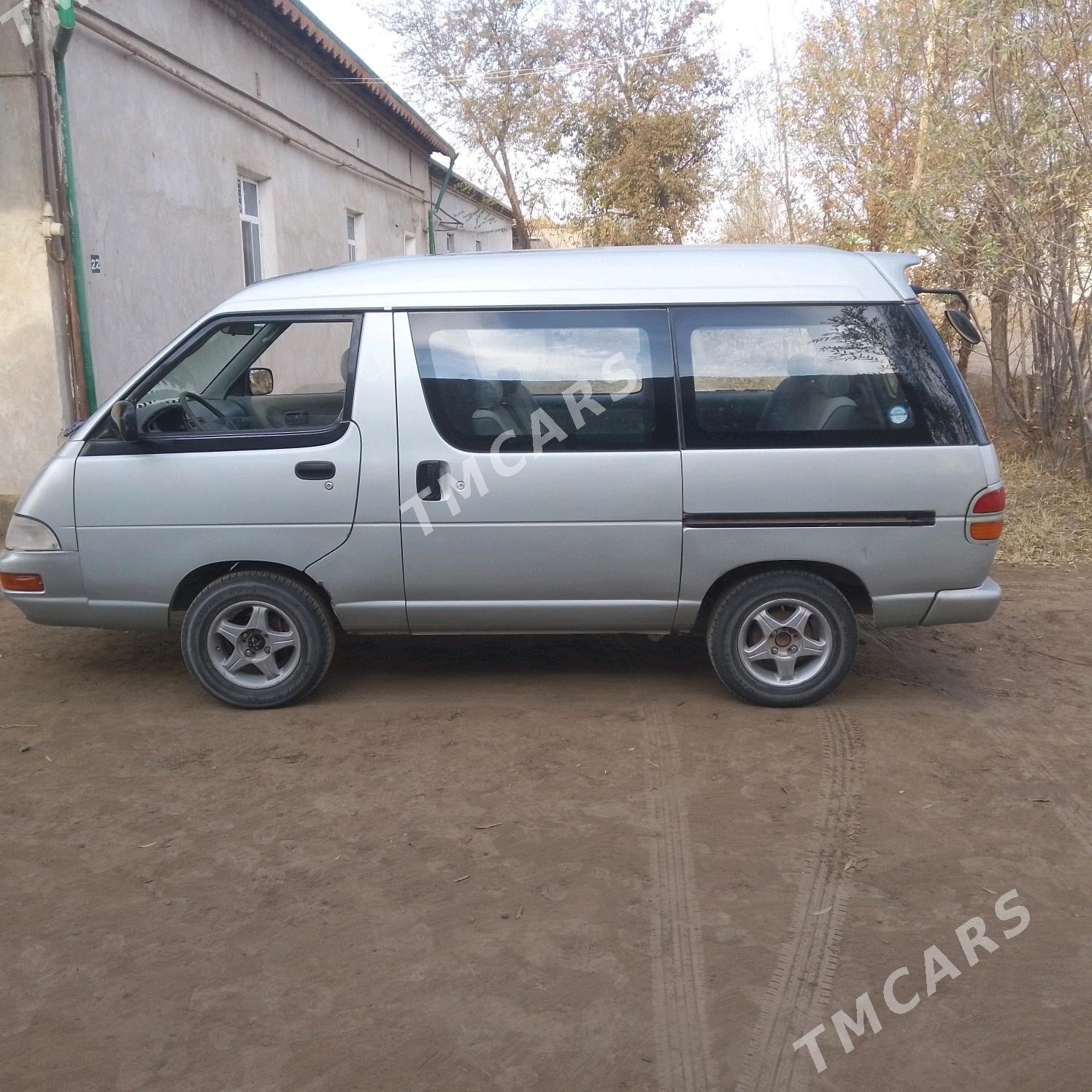 Toyota Town Ace 1993 - 32 000 TMT - Гурбансолтан Едже - img 3