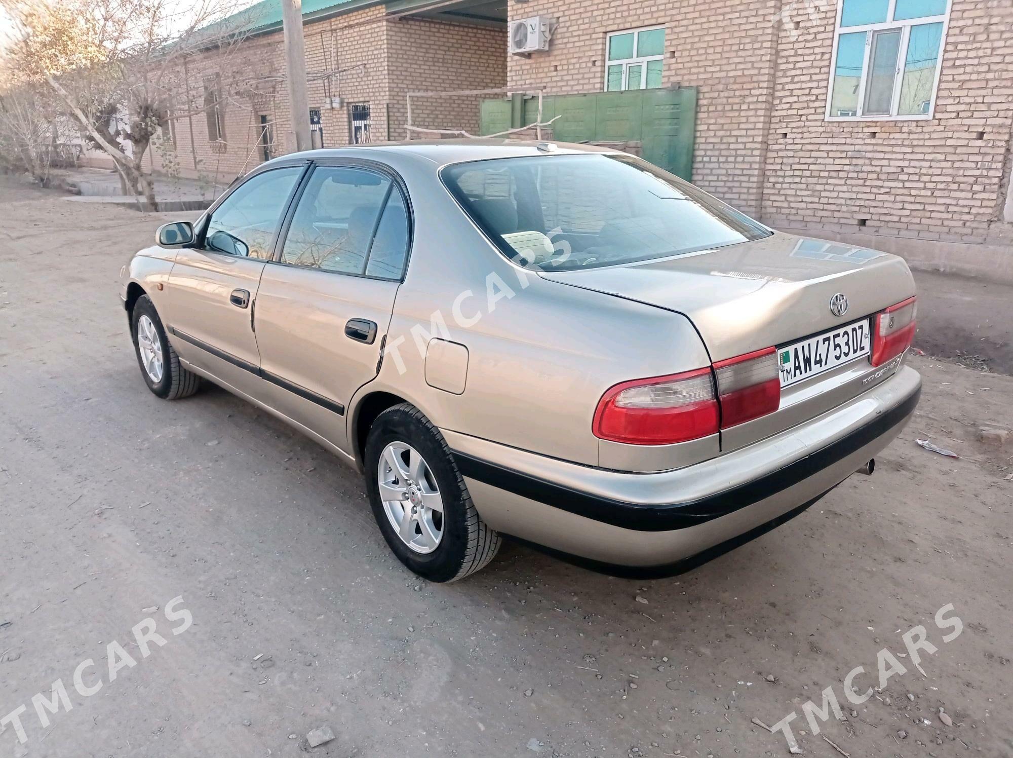 Toyota Carina 1996 - 75 000 TMT - Кёнеургенч - img 2