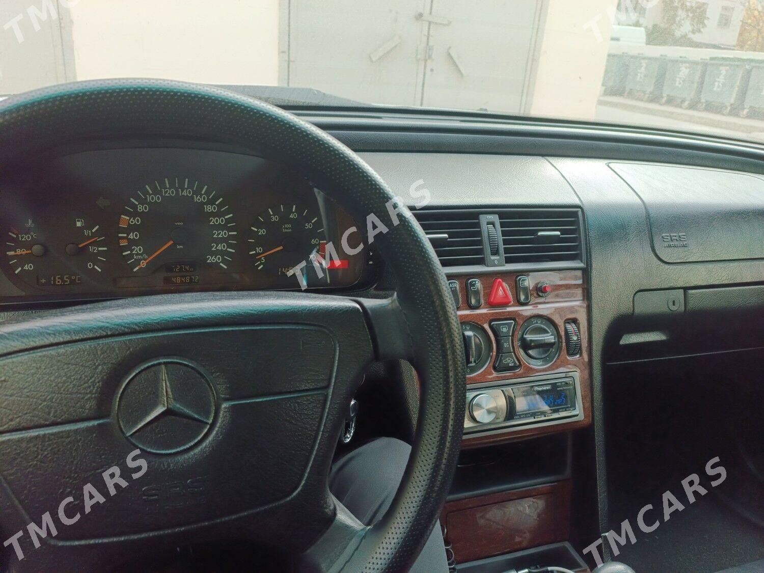 Mercedes-Benz C-Class 1998 - 80 000 TMT - Aşgabat - img 3