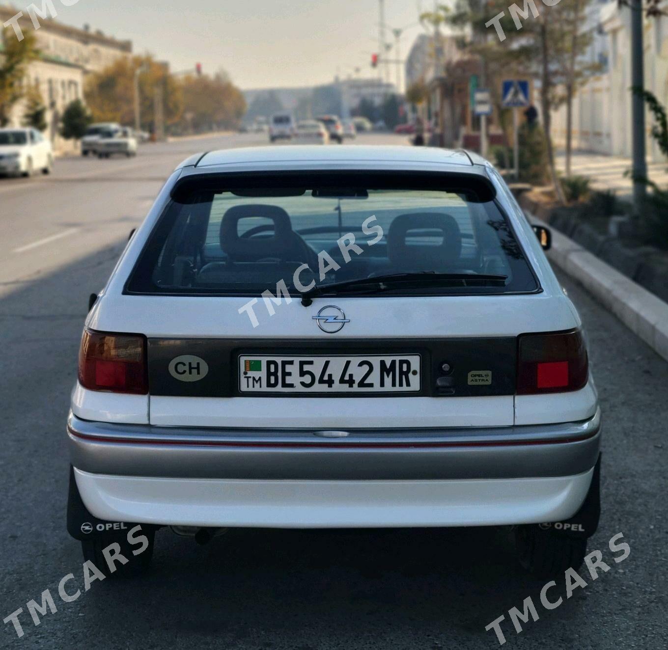 Opel Astra 1992 - 37 000 TMT - Мары - img 4