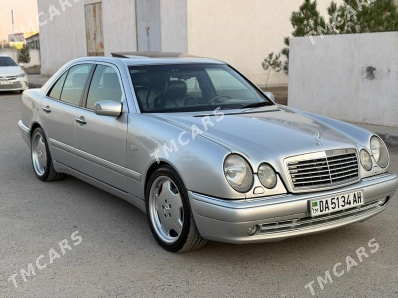 Mercedes-Benz E55 AMG 2000 - 170 000 TMT - Мары - img 3