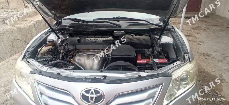 Toyota Camry 2010 - 170 000 TMT - Ак-Бугдайский этрап - img 3