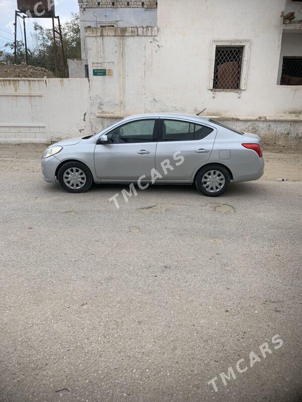 Nissan Versa 2013 - 54 000 TMT - Balkanabat - img 6