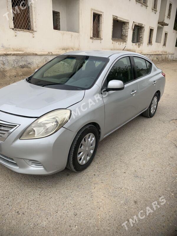 Nissan Versa 2013 - 54 000 TMT - Balkanabat - img 8