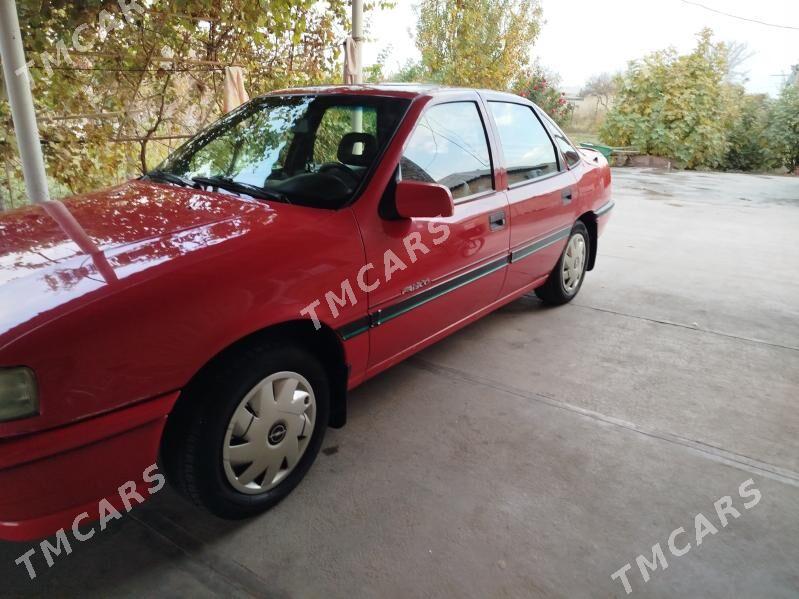 Opel Vectra 1994 - 38 000 TMT - Мары - img 2