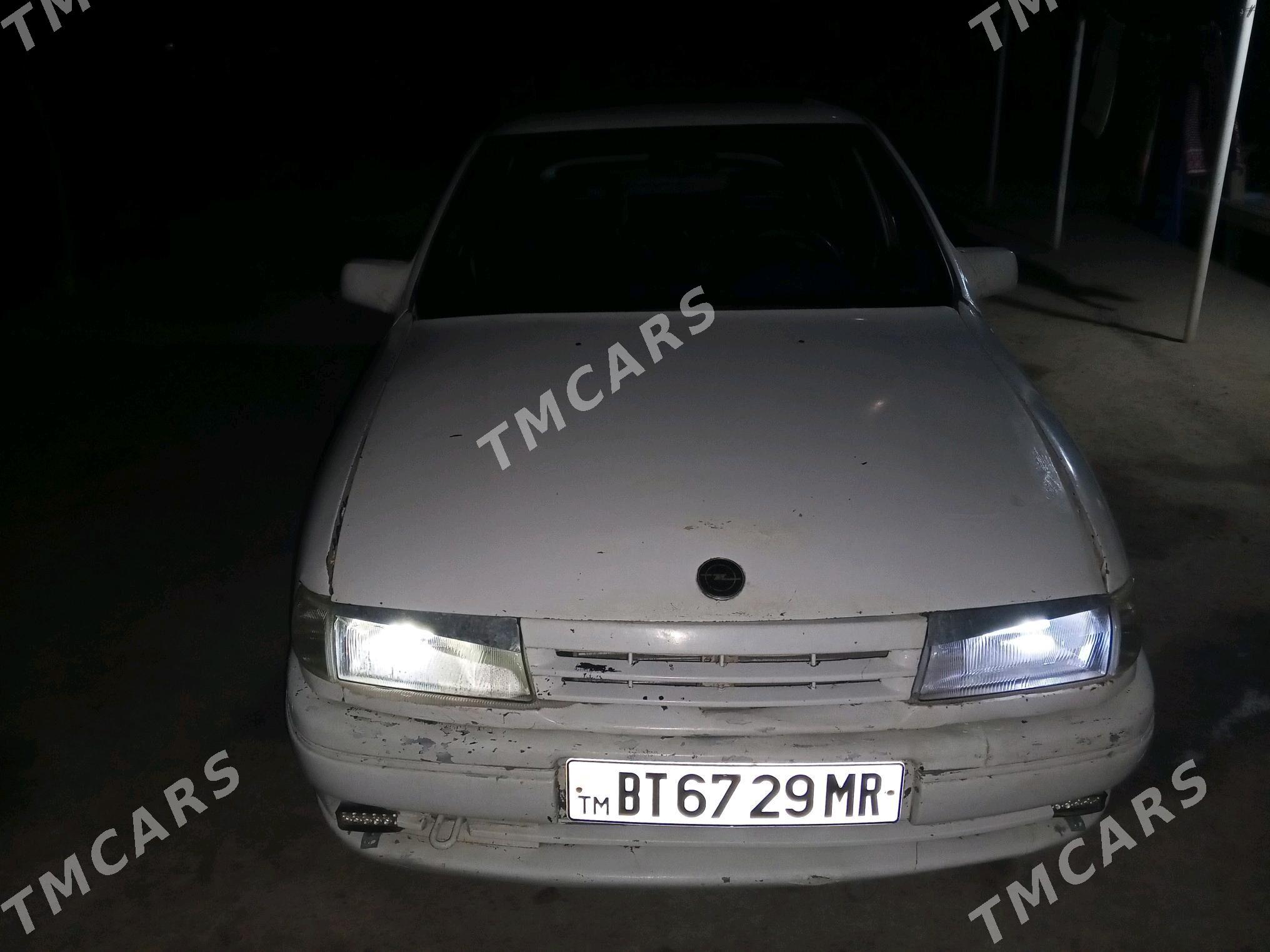 Opel Vectra 1989 - 15 000 TMT - Сакарчага - img 6