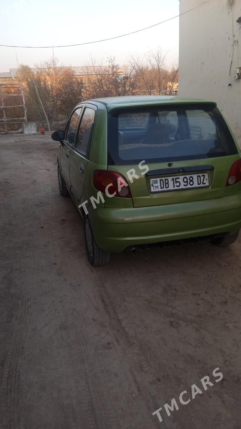 Daewoo Matiz 2002 - 28 000 TMT - Шабатский этрап - img 4