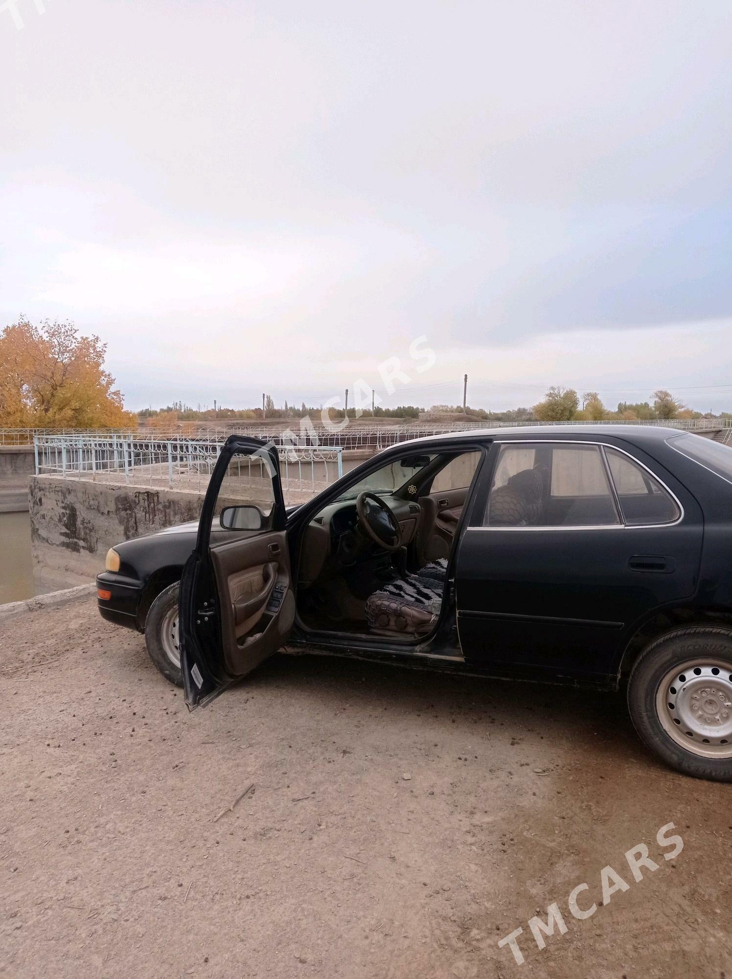 Toyota Camry 1993 - 70 000 TMT - Акдепе - img 2