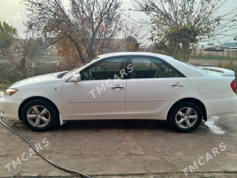 Toyota Camry 2003 - 130 000 TMT - Halaç - img 2