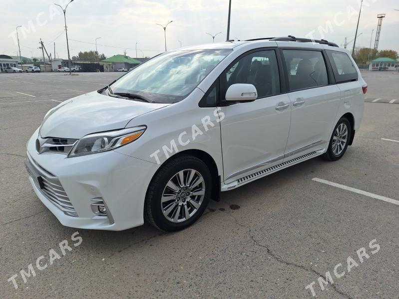 Toyota Sienna 2018 - 650 000 TMT - Aşgabat - img 5