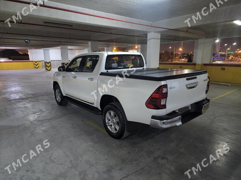 Toyota Hilux 2022 - 595 000 TMT - Ашхабад - img 6