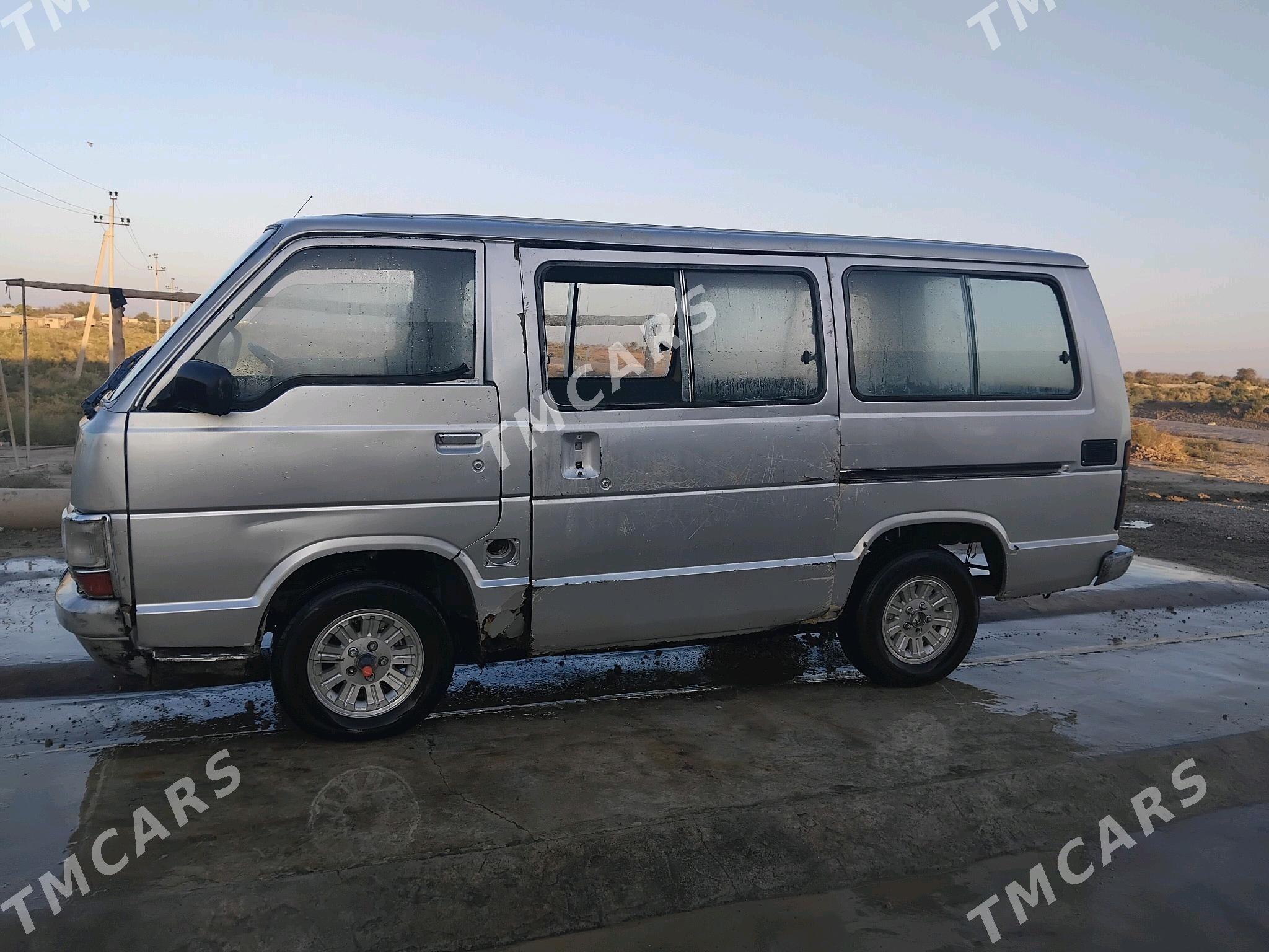 Toyota Hiace 1988 - 19 000 TMT - Murgap - img 5