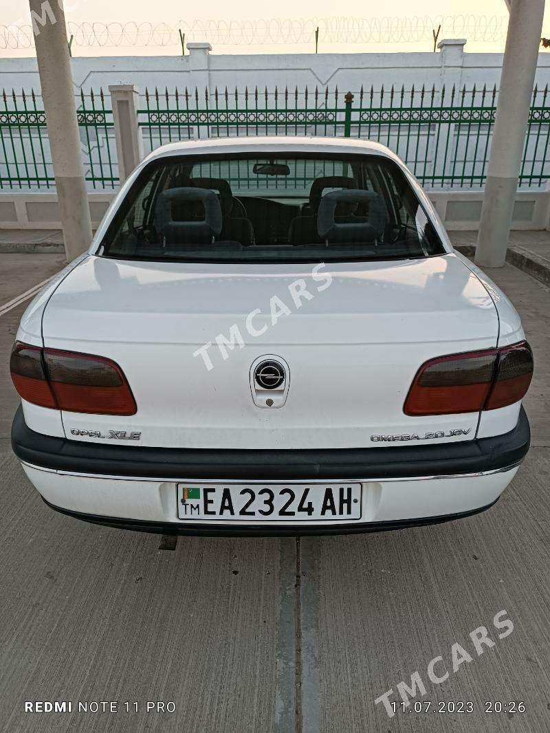 Opel Omega 1995 - 32 000 TMT - Bäherden - img 2