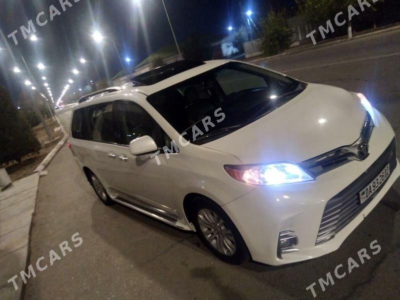 Toyota Sienna 2016 - 310 000 TMT - Дашогуз - img 5