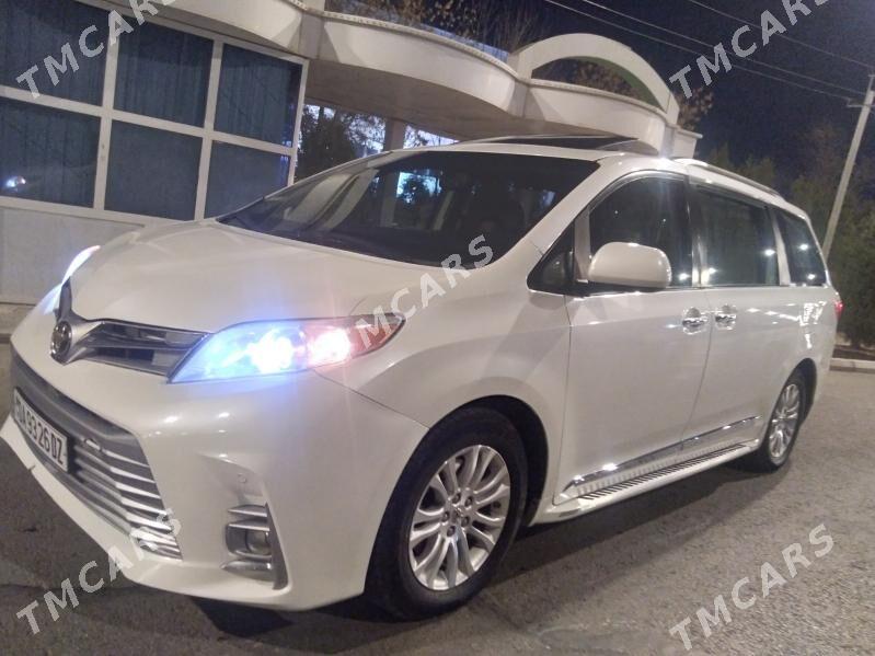 Toyota Sienna 2016 - 310 000 TMT - Дашогуз - img 6