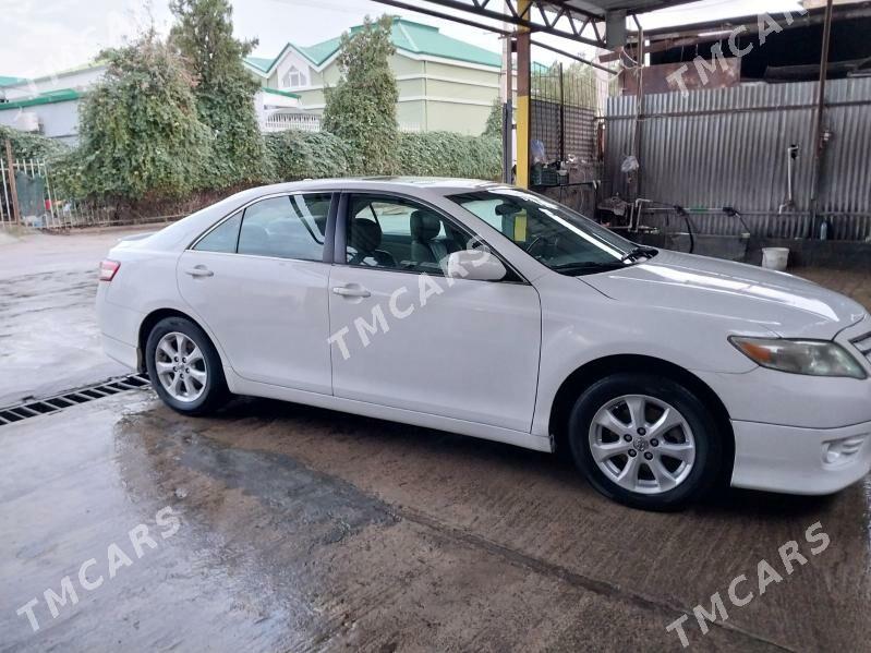 Toyota Camry 2011 - 185 000 TMT - Бедев - img 4