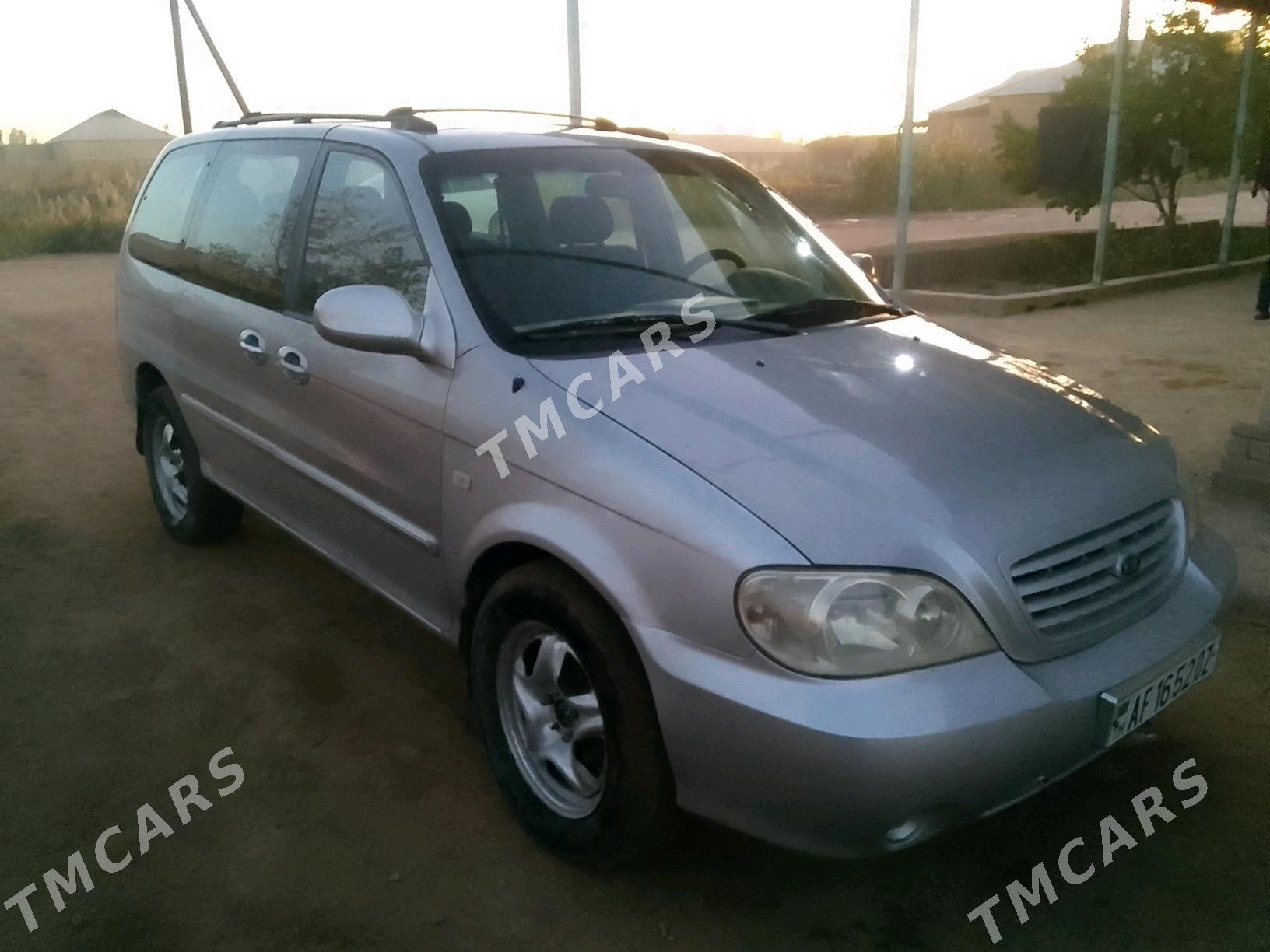 Kia Carnival 2003 - 55 000 TMT - Гурбансолтан Едже - img 3