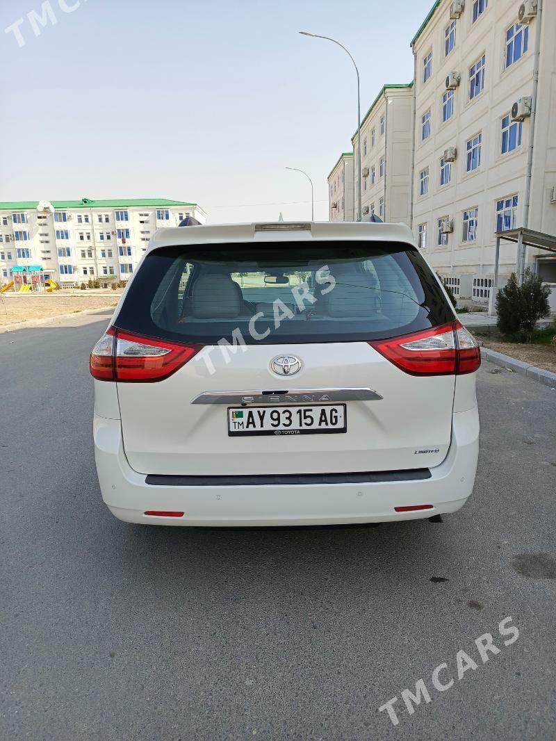 Toyota Sienna 2018 - 650 000 TMT - Aşgabat - img 5