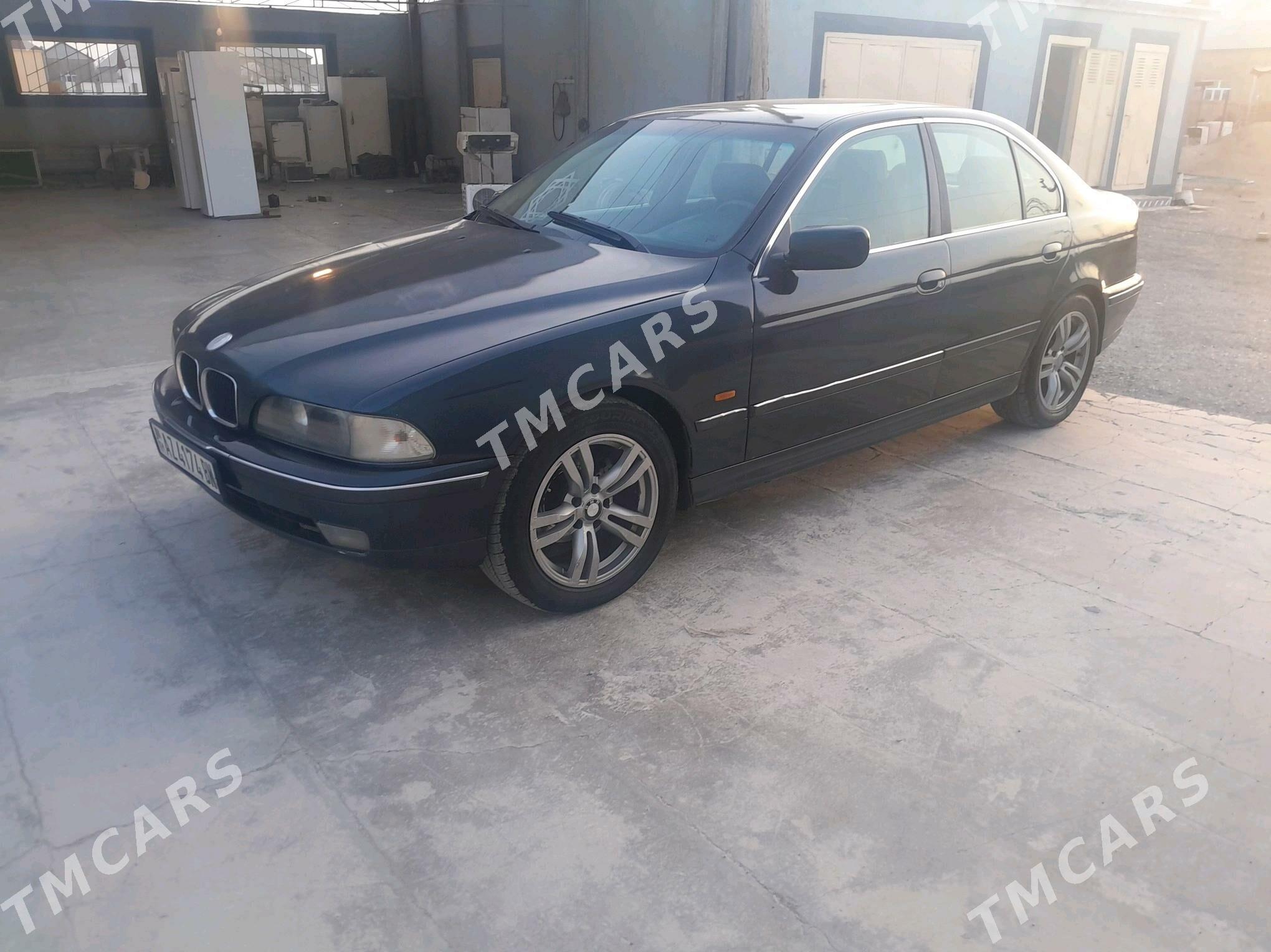 BMW E39 1996 - 50 000 TMT - Гумдаг - img 3