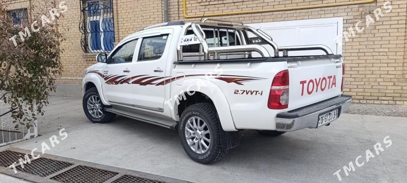 Toyota Hilux 2012 - 320 000 TMT - Туркменабат - img 2