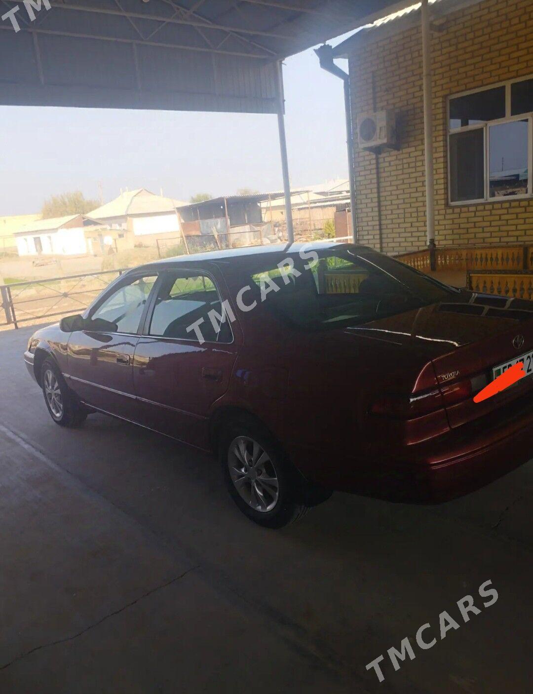 Toyota Camry 1999 - 110 000 TMT - Сакарчага - img 4