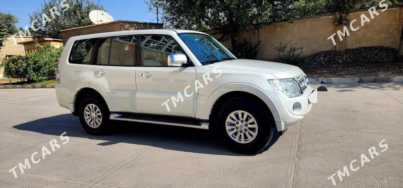 Mitsubishi Pajero 2014 - 259 000 TMT - Parahat 3 - img 6