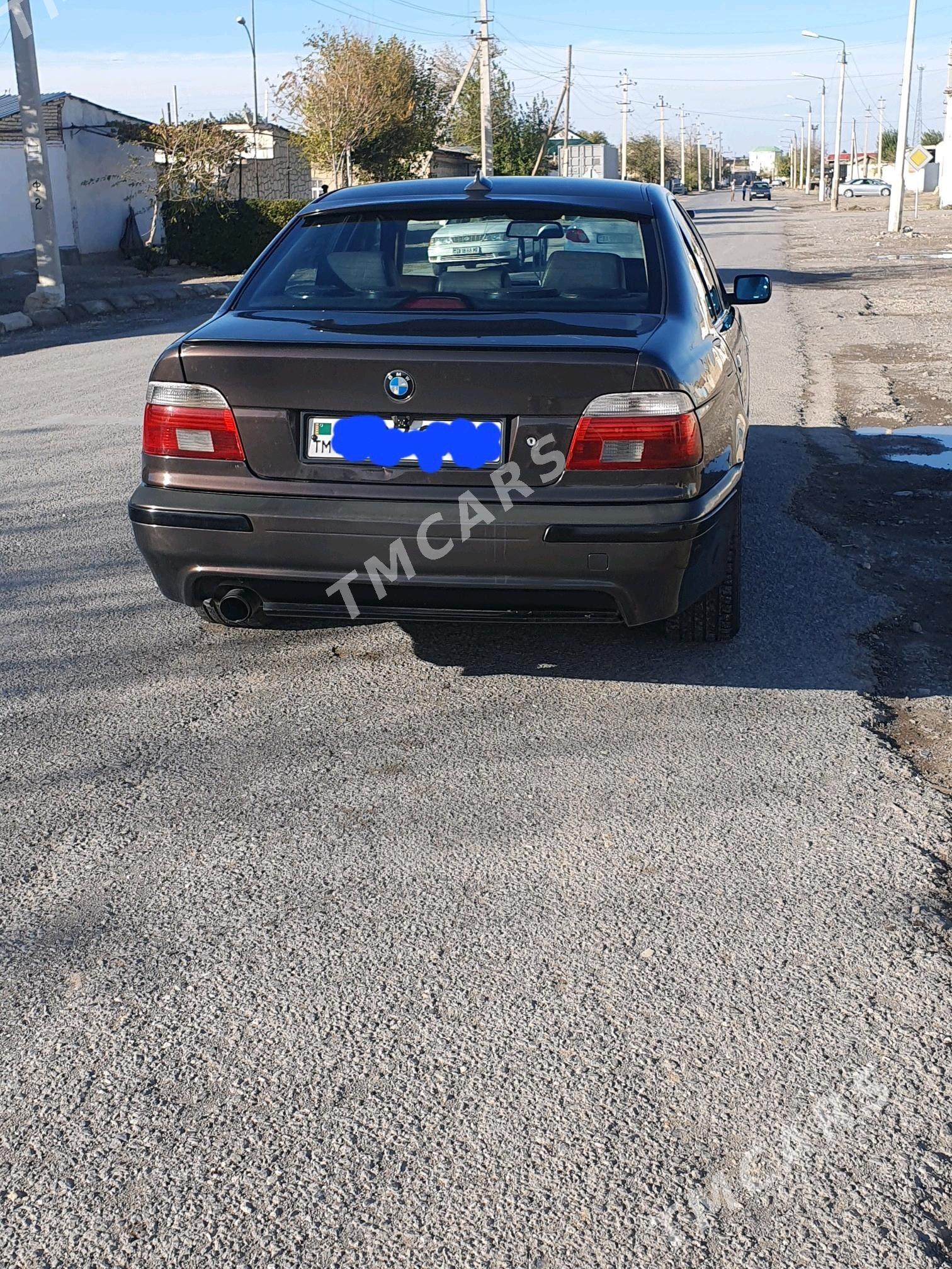 BMW E39 2001 - 95 000 TMT - Гызыларбат - img 4