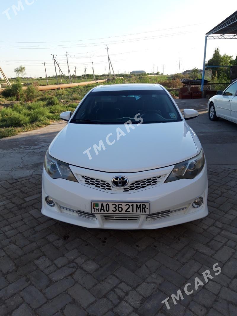 Toyota Camry 2012 - 250 000 TMT - Байрамали - img 4