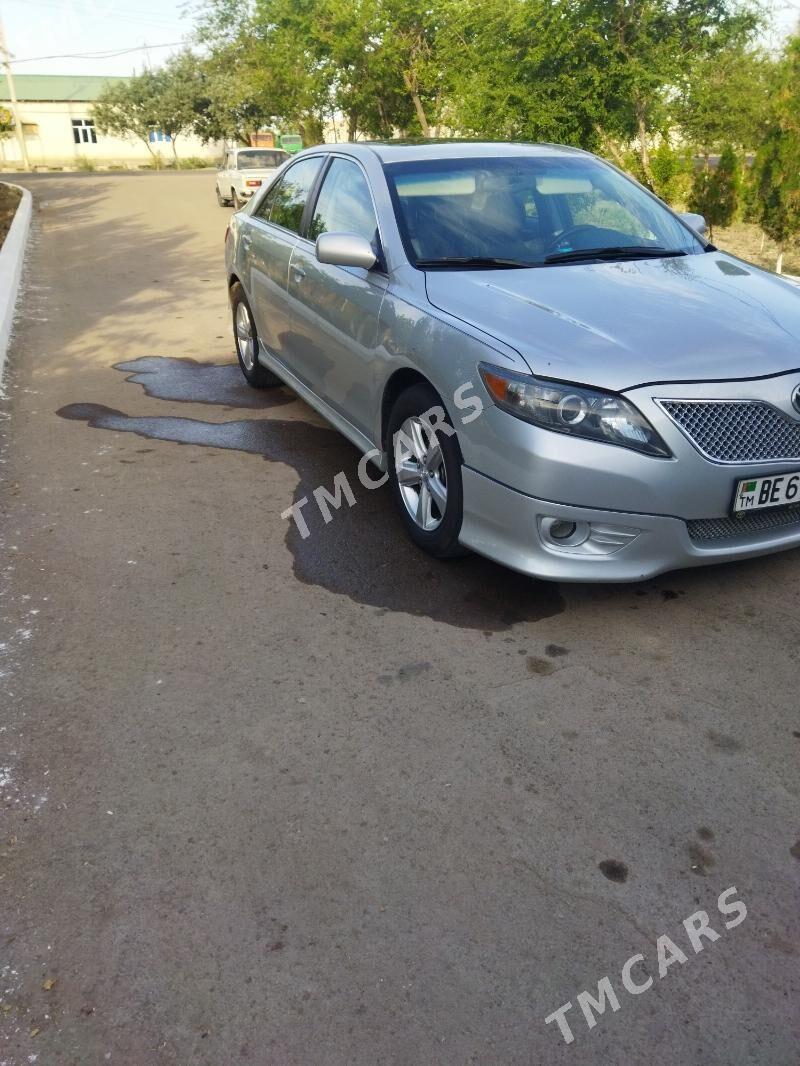 Toyota Camry 2010 - 175 000 TMT - Gubadag - img 2