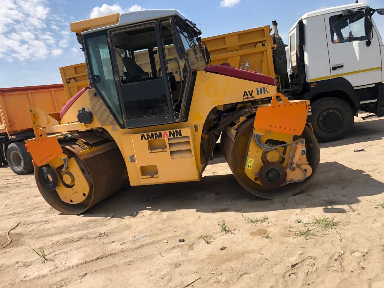 Caterpillar Dozer 2014 - 310 000 TMT - Garabekewül - img 2