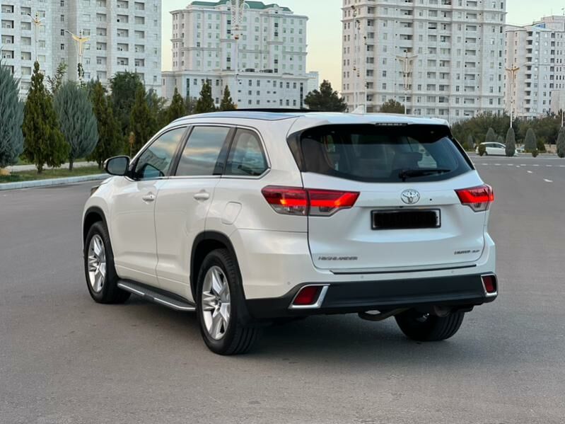 Toyota Highlander 2017 - 560 000 TMT - Ашхабад - img 10