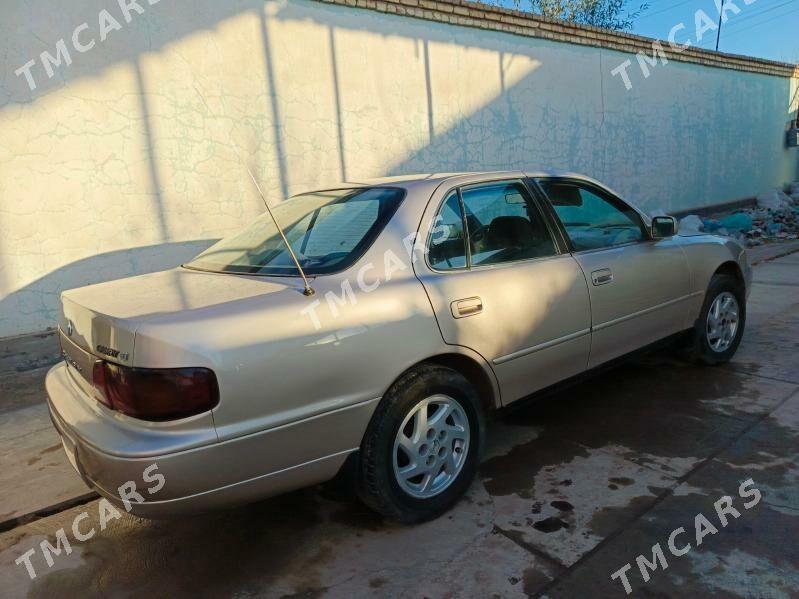 Toyota Camry 1996 - 75 000 TMT - Köneürgenç - img 3