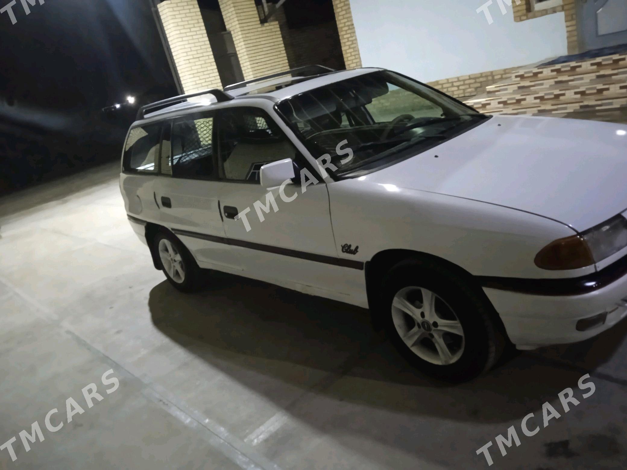 Opel Astra 1993 - 38 000 TMT - Векильбазар - img 3