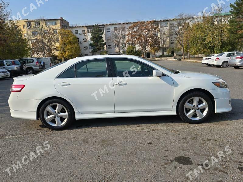 Toyota Camry 2011 - 185 000 TMT - 11 мкр - img 3