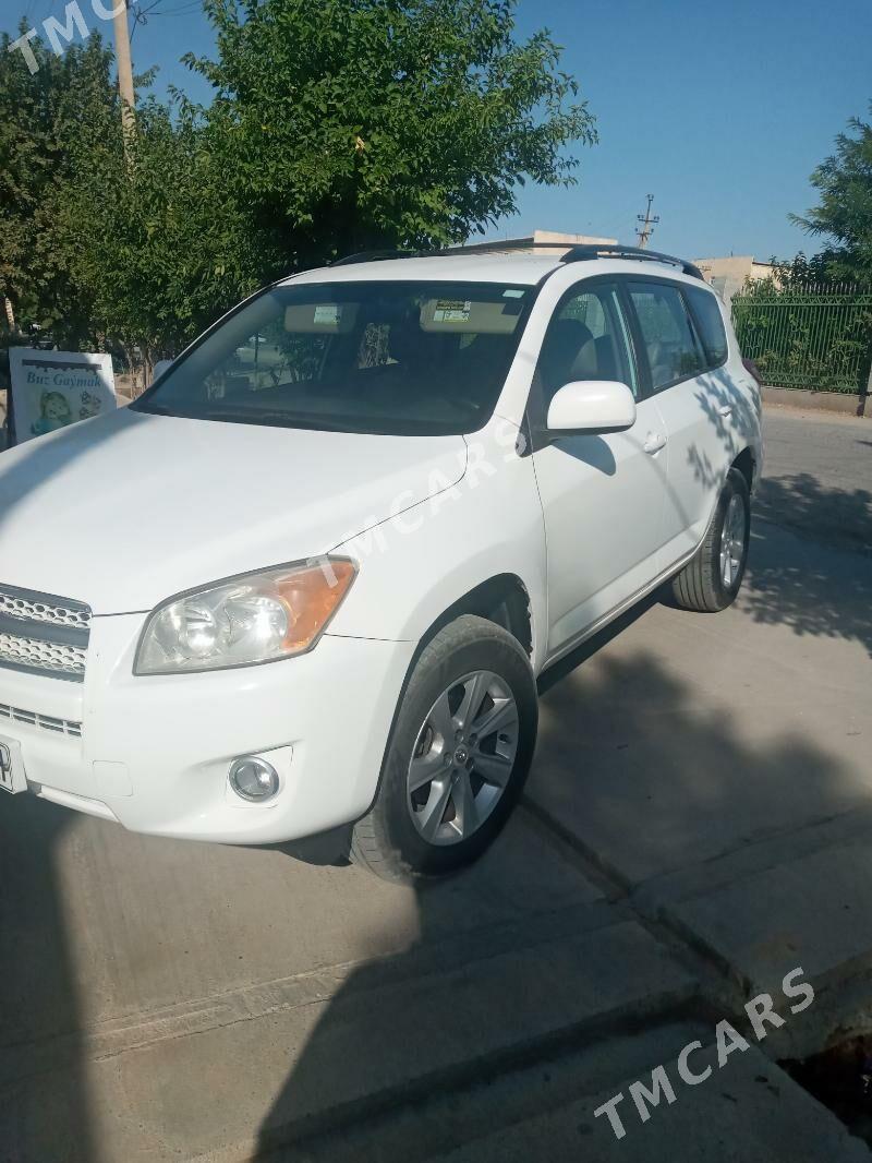 Toyota RAV4 2010 - 220 000 TMT - Теджен - img 2