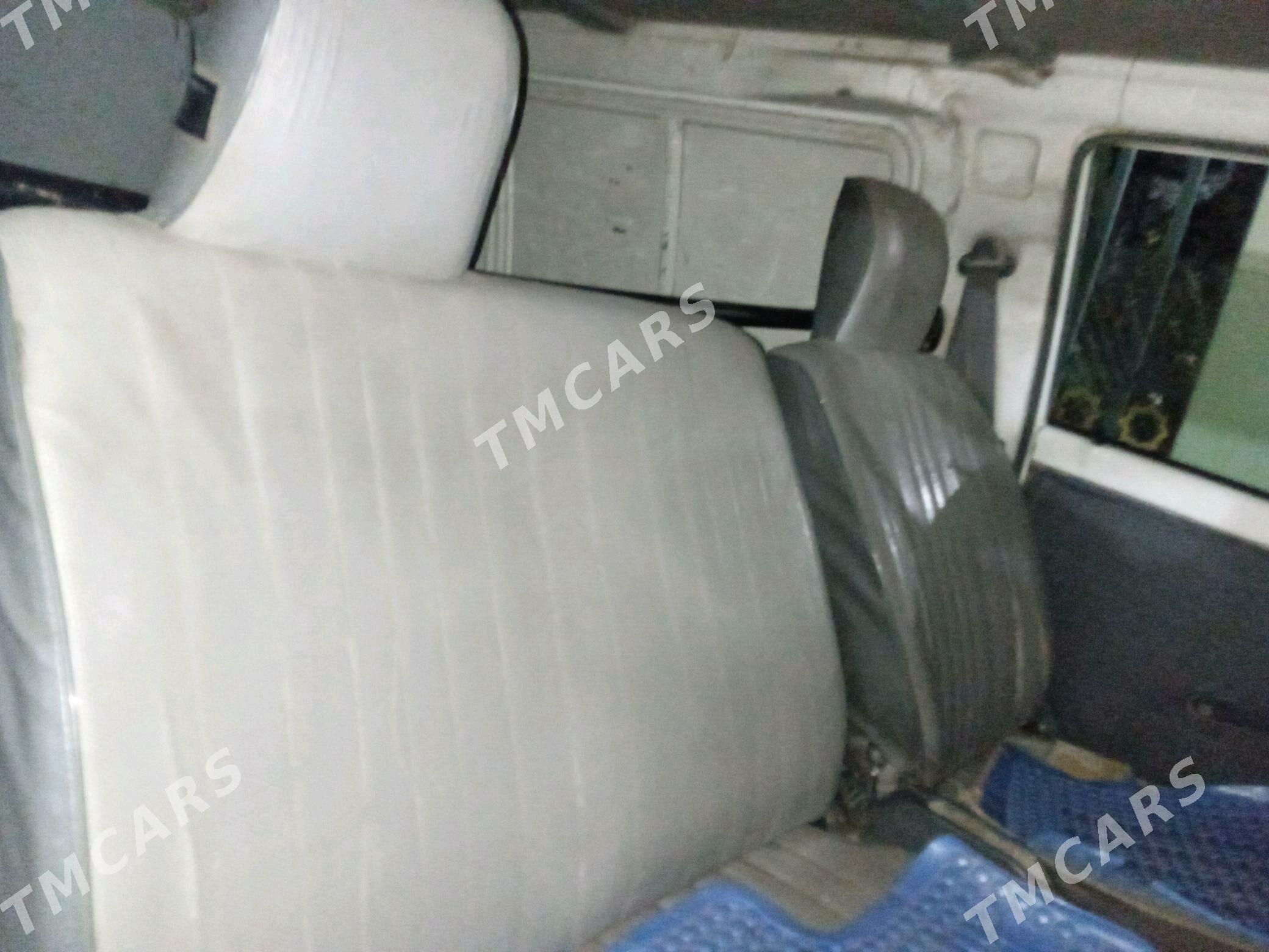 Toyota Hiace 2004 - 31 000 TMT - Векильбазар - img 8