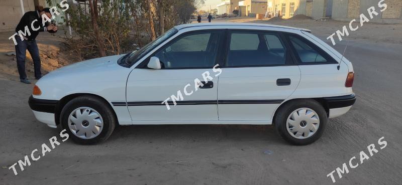 Opel Astra 1993 - 36 000 TMT - Gubadag - img 2