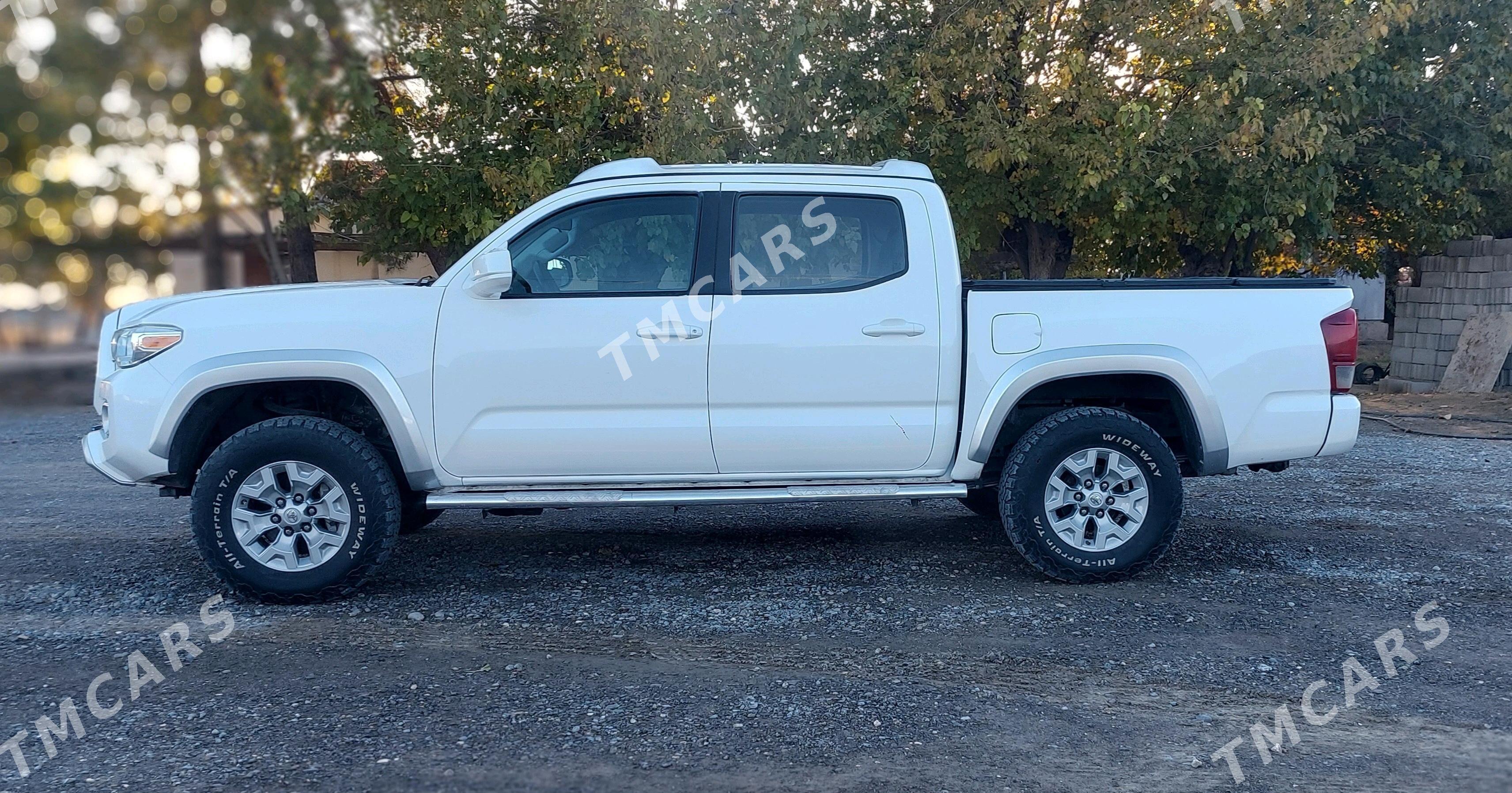 Toyota Tacoma 2018 - 425 000 TMT - Aşgabat - img 4