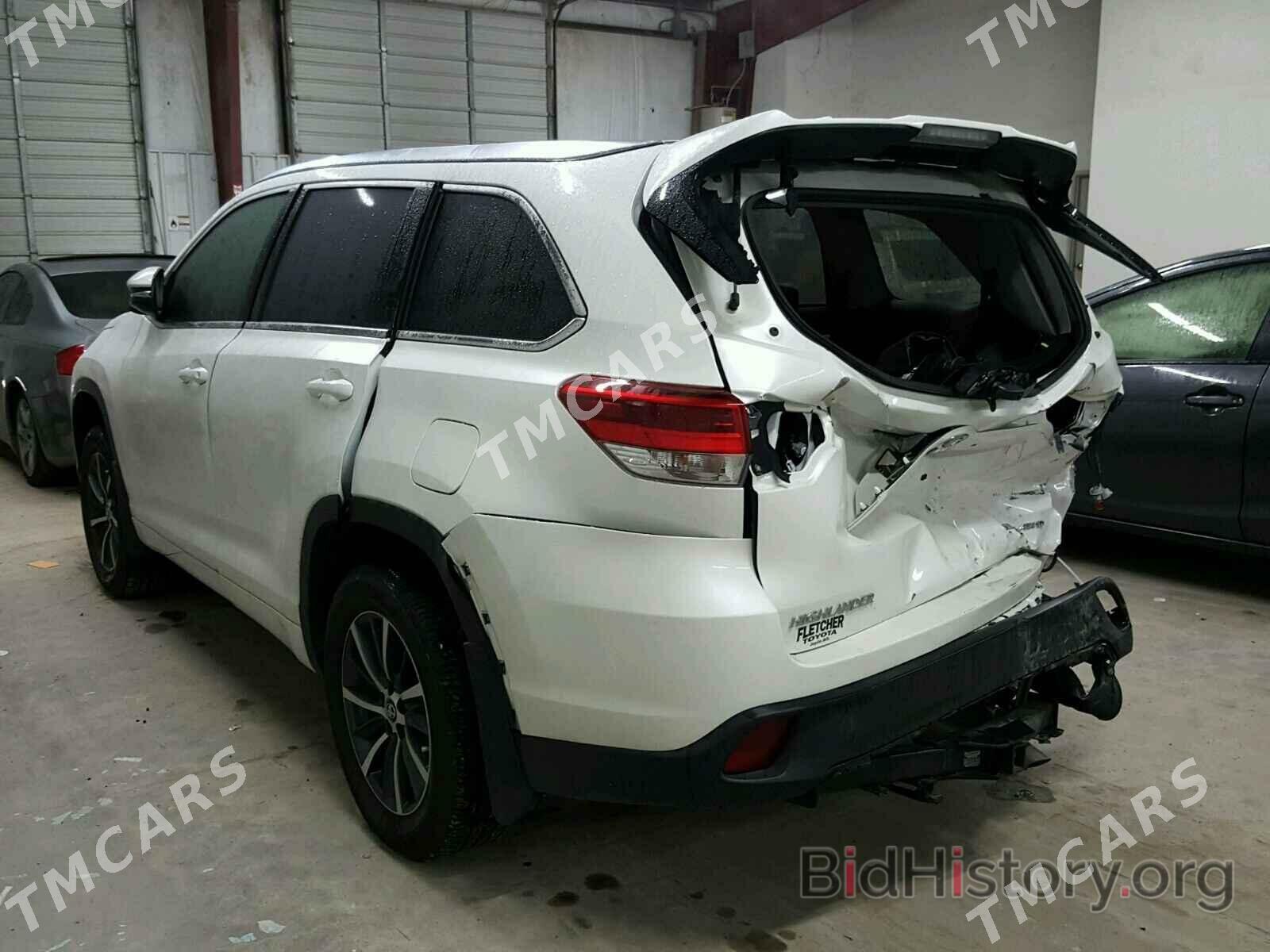 Toyota Highlander 2017 - 440 000 TMT - Кëши - img 4