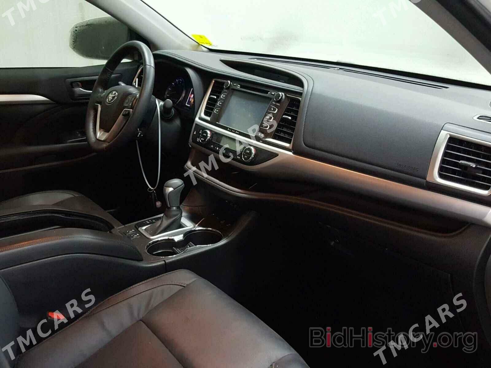 Toyota Highlander 2017 - 440 000 TMT - Кëши - img 5