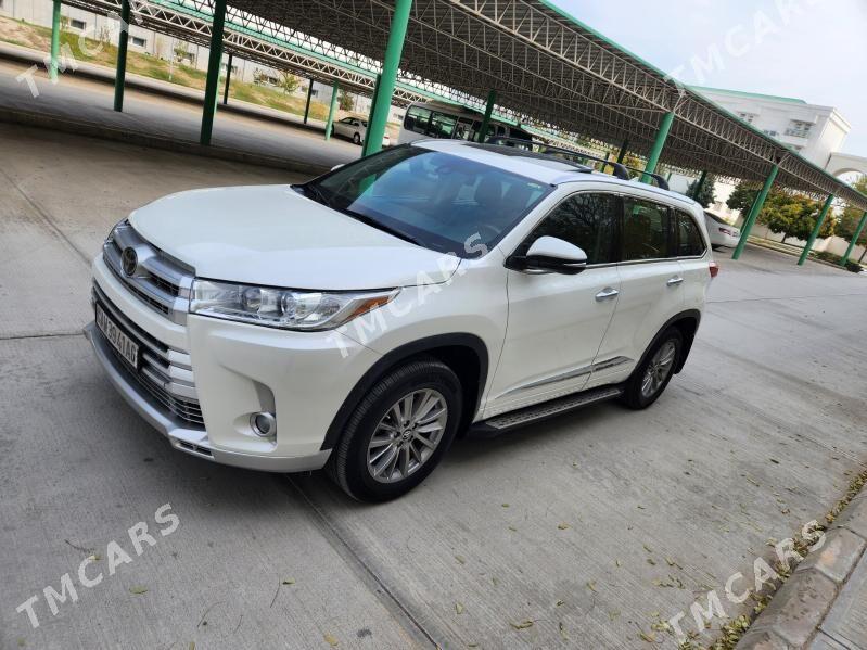 Toyota Highlander 2017 - 440 000 TMT - Кëши - img 10