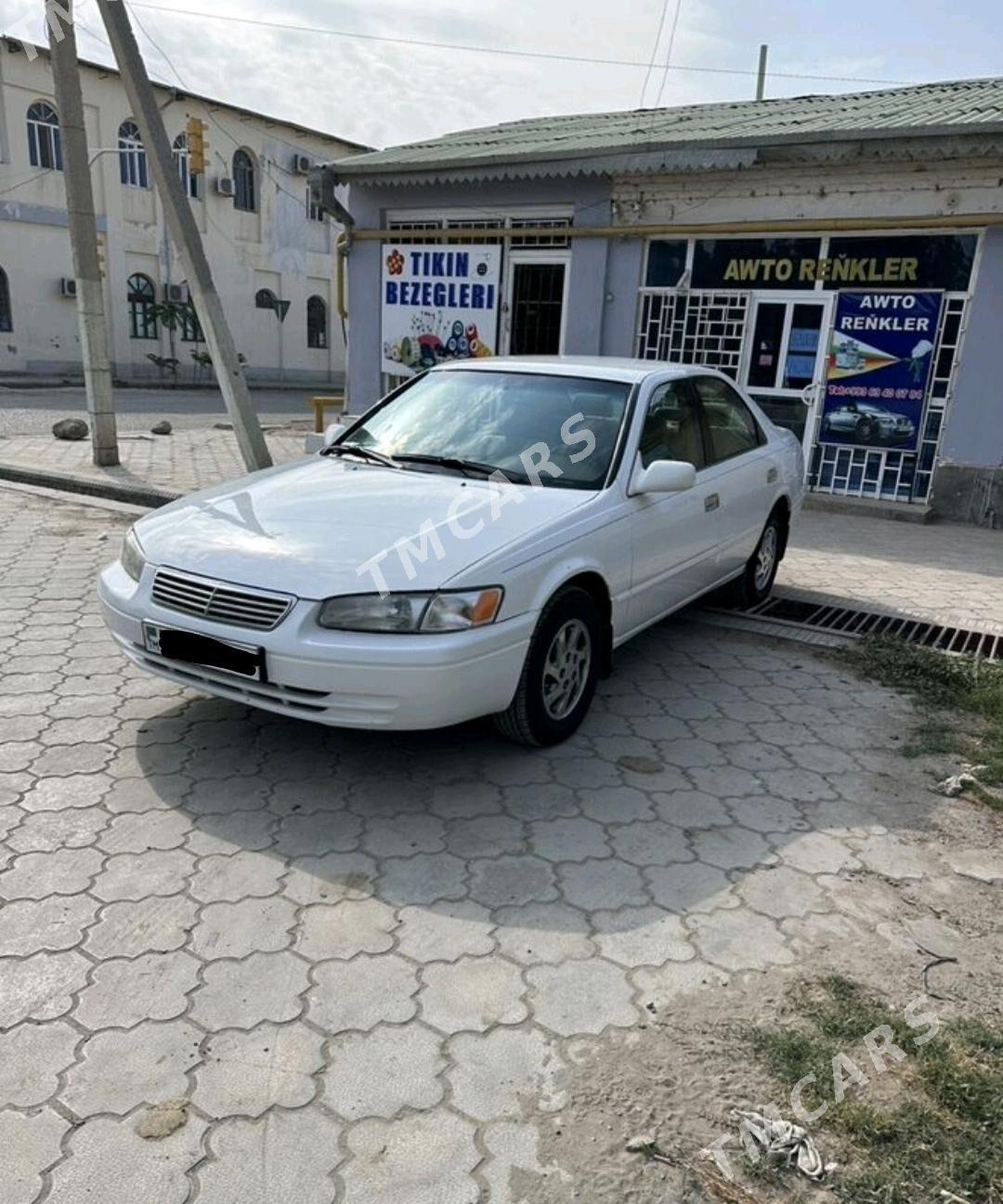 Toyota Camry 1999 - 52 000 TMT - Акдепе - img 2